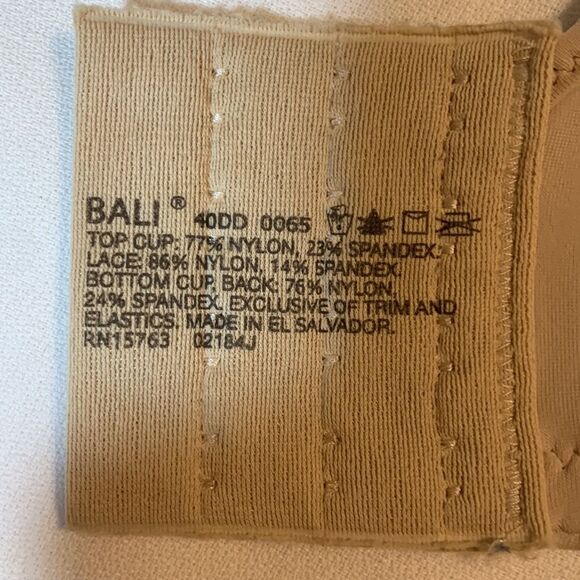 Bali size 40 DD underwire nude color bra with no padding - Picture 4 of 7